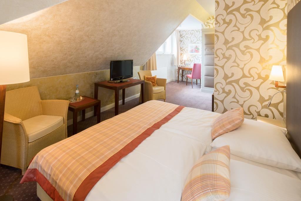 Parkhotel Gueldene Berge Weißenfels Exteriér fotografie